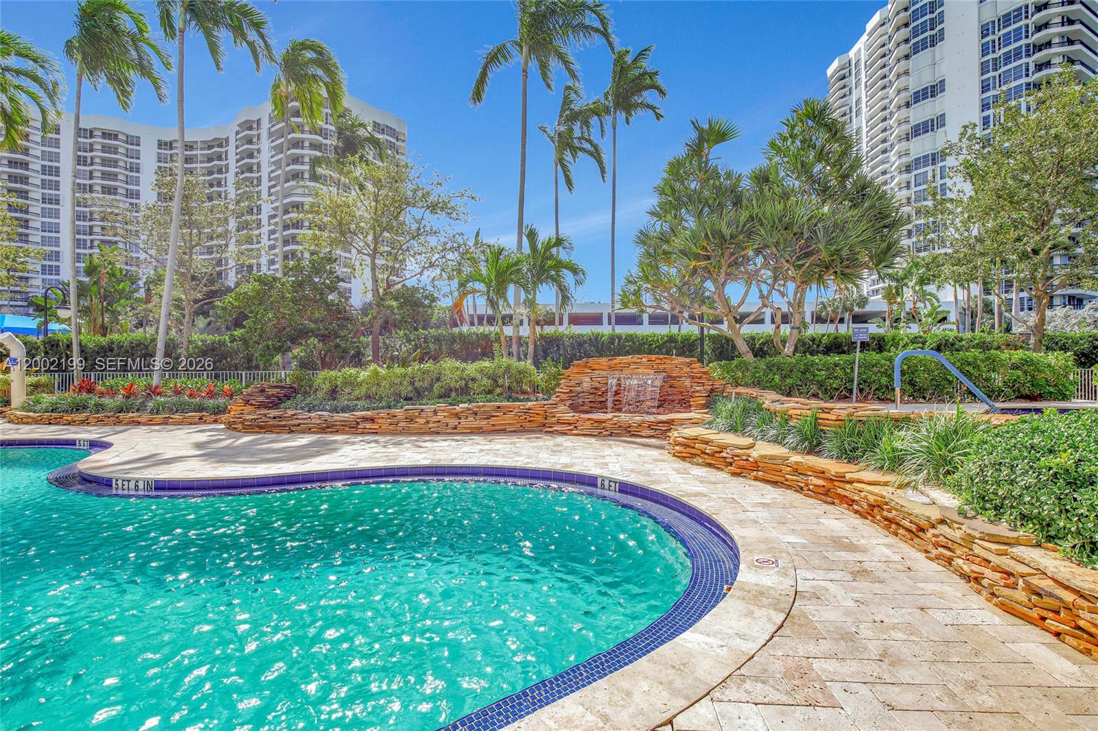 3500 Mystic Pointe Dr # 1403