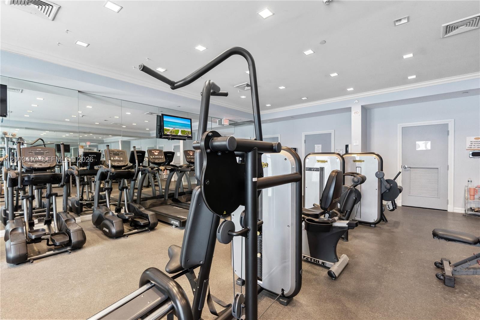 250 Sunny Isles Blvd # 1606 Unit: 3-1606