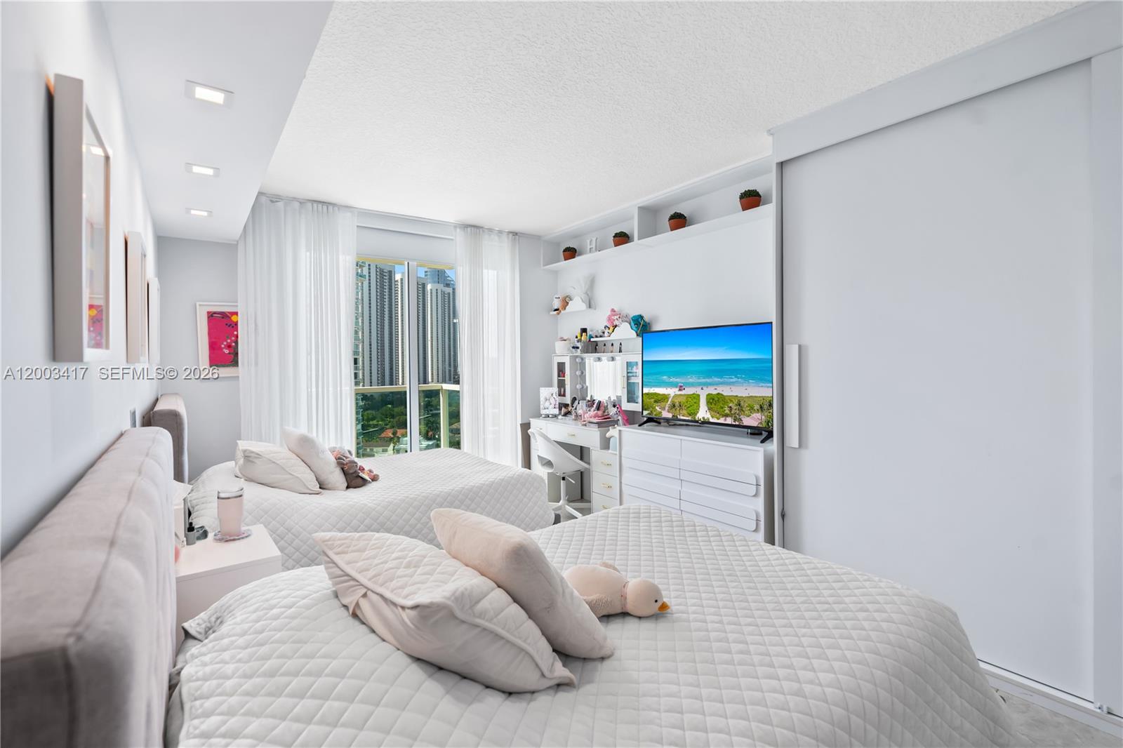 250 Sunny Isles Blvd # 1606 Unit: 3-1606