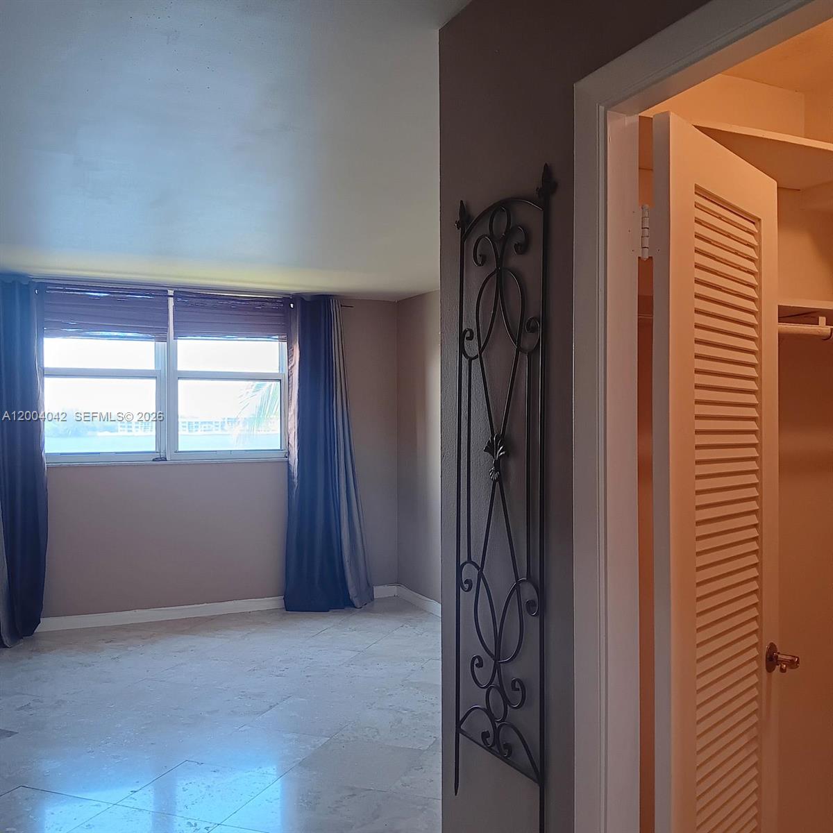 1075 NE Miami Gardens Dr Unit: 306