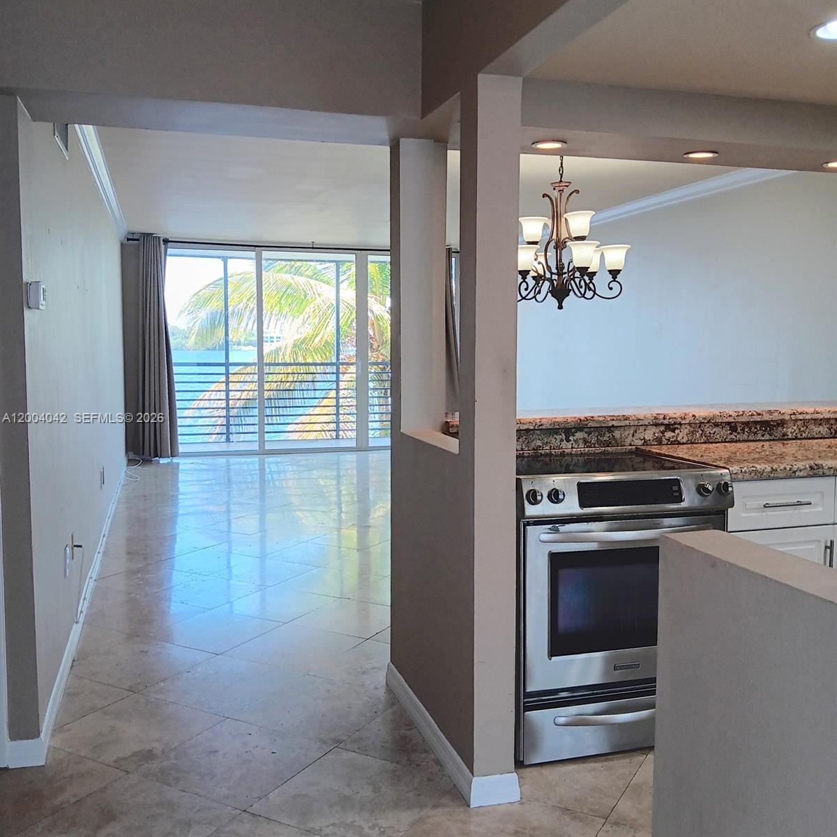 1075 NE Miami Gardens Dr Unit: 306