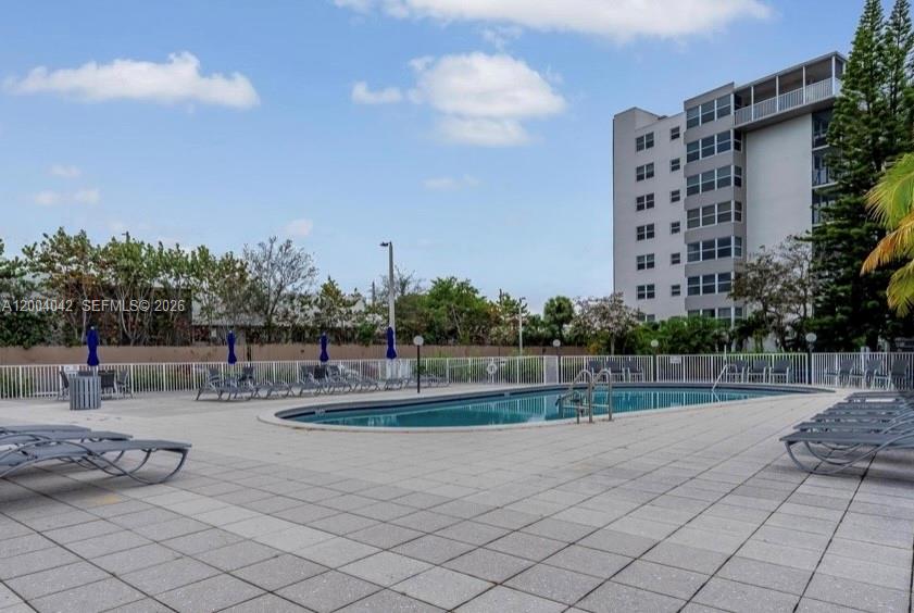 1075 NE Miami Gardens Dr Unit: 306