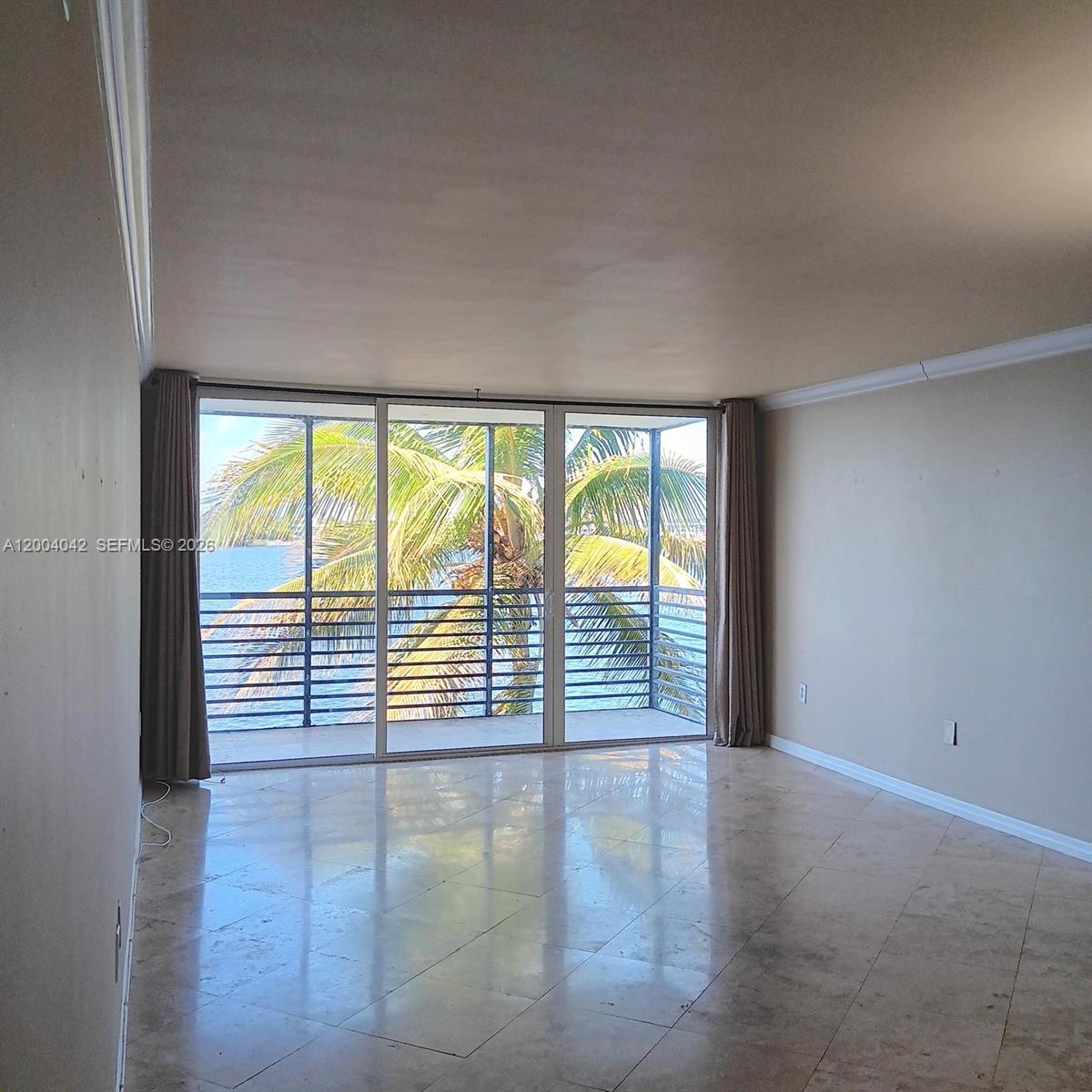 1075 NE Miami Gardens Dr Unit: 306