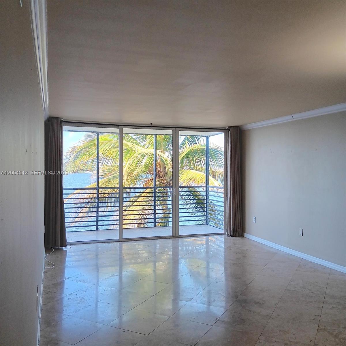 1075 NE Miami Gardens Dr Unit: 306