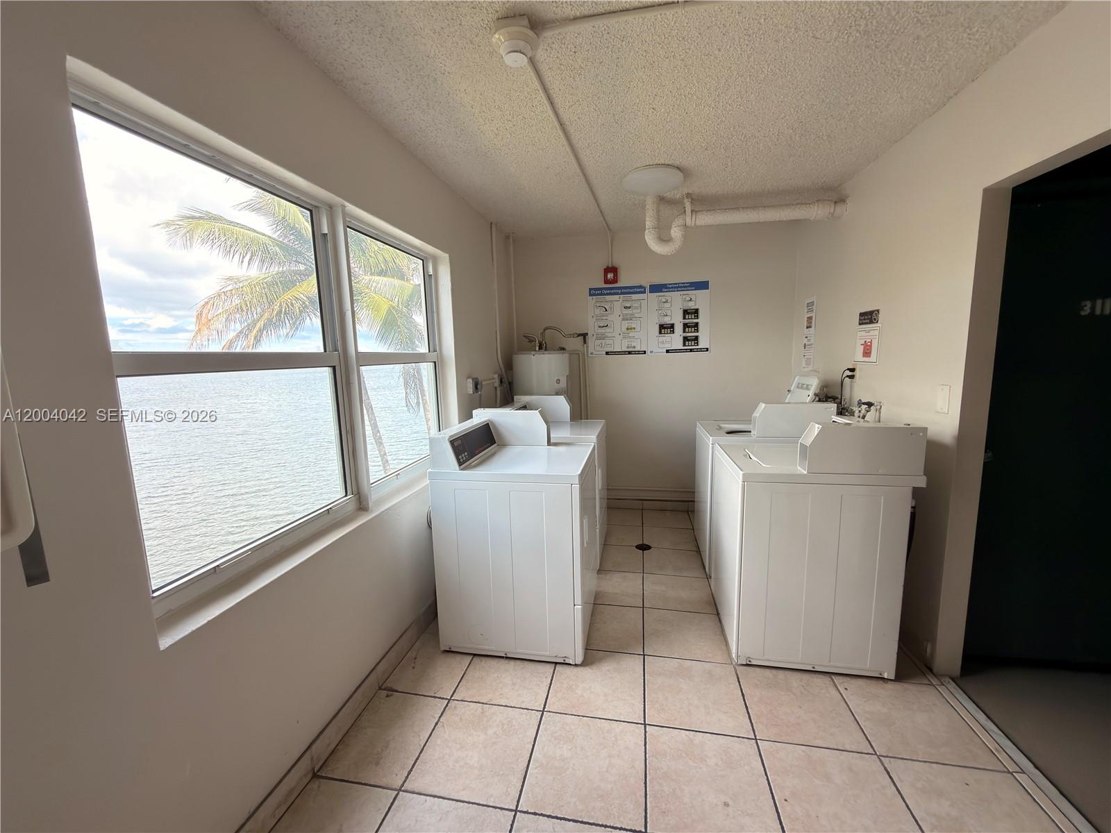 1075 NE Miami Gardens Dr Unit: 306
