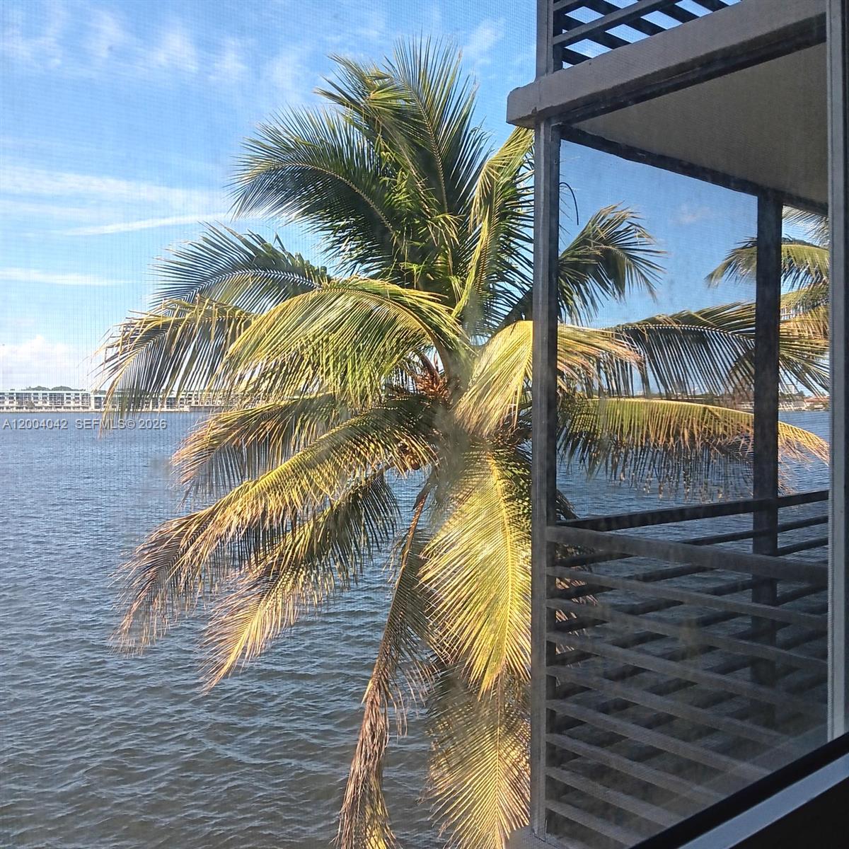 1075 NE Miami Gardens Dr Unit: 306