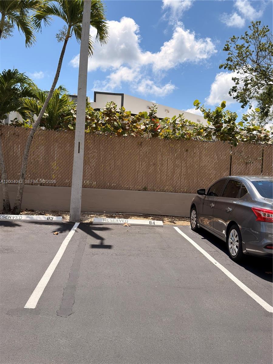 1075 NE Miami Gardens Dr Unit: 306