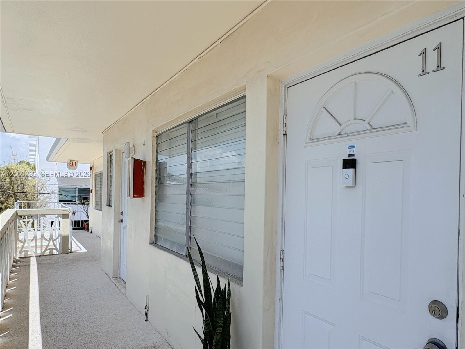 944 Meridian Ave # 11