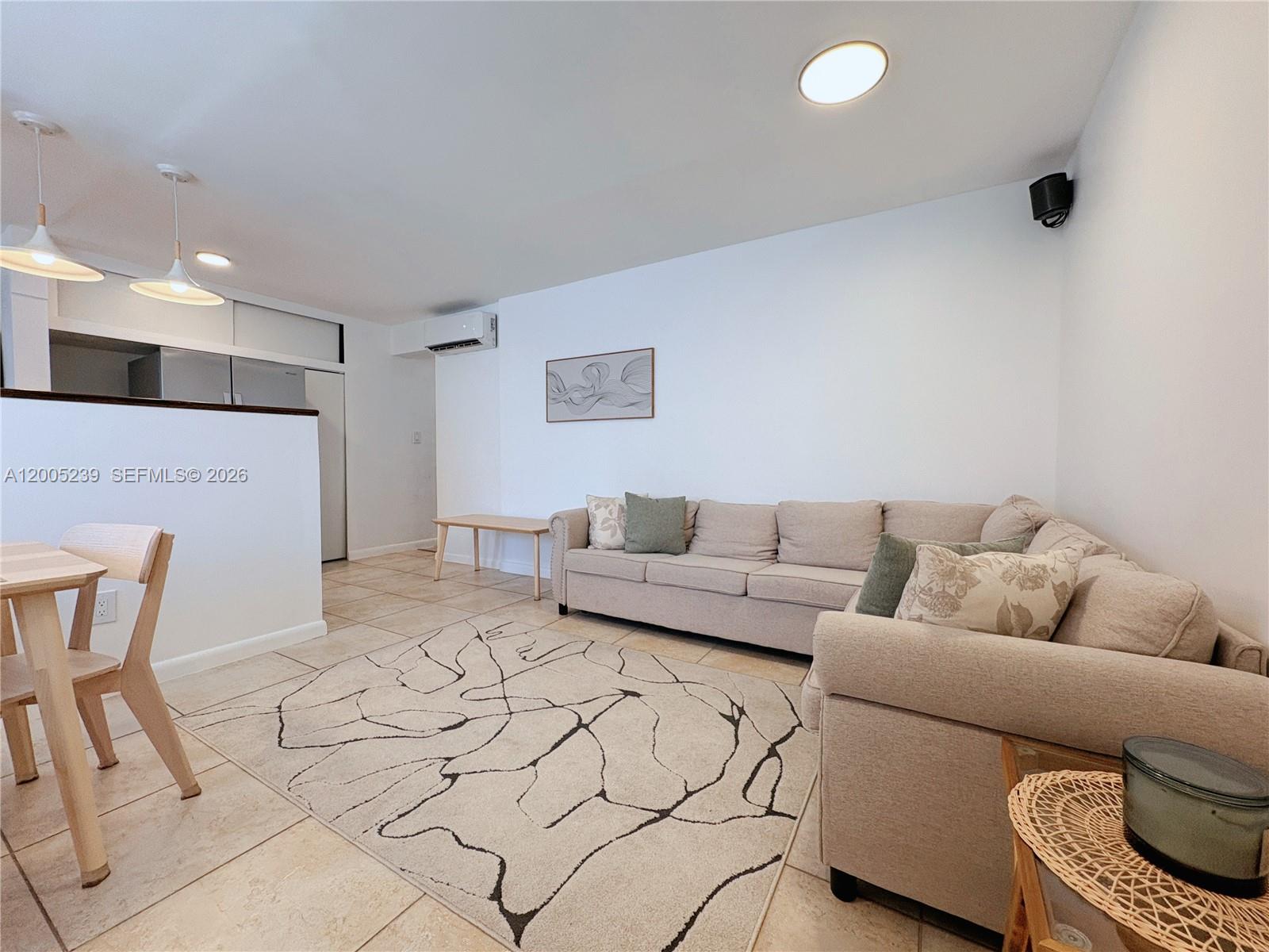 944 Meridian Ave # 11