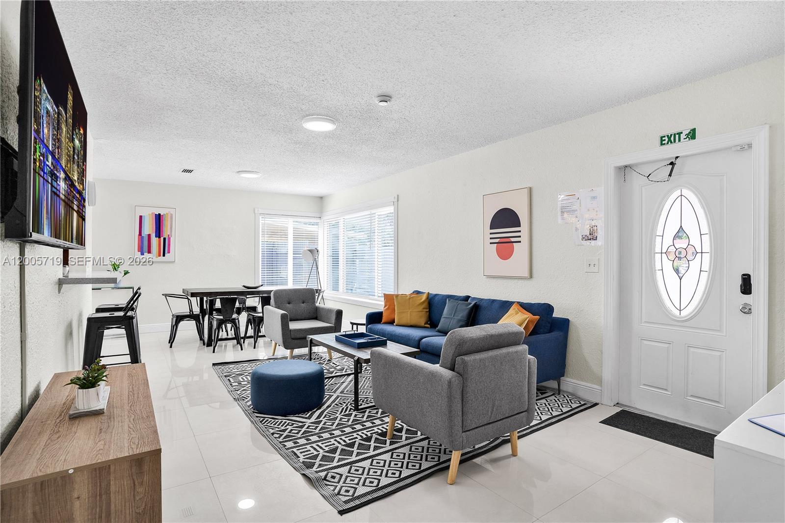 6452 Custer