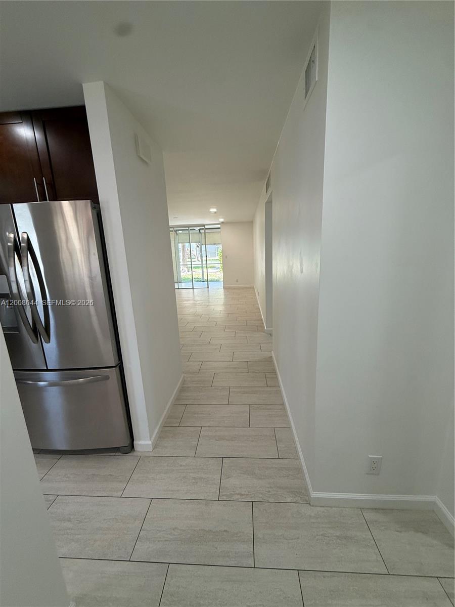 609 NE 14th Ave # 108