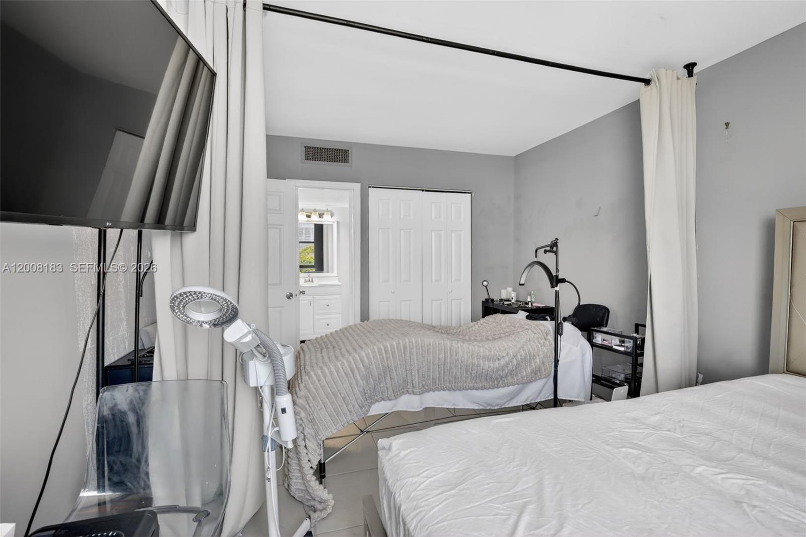 3675 N Country Club Dr # 410