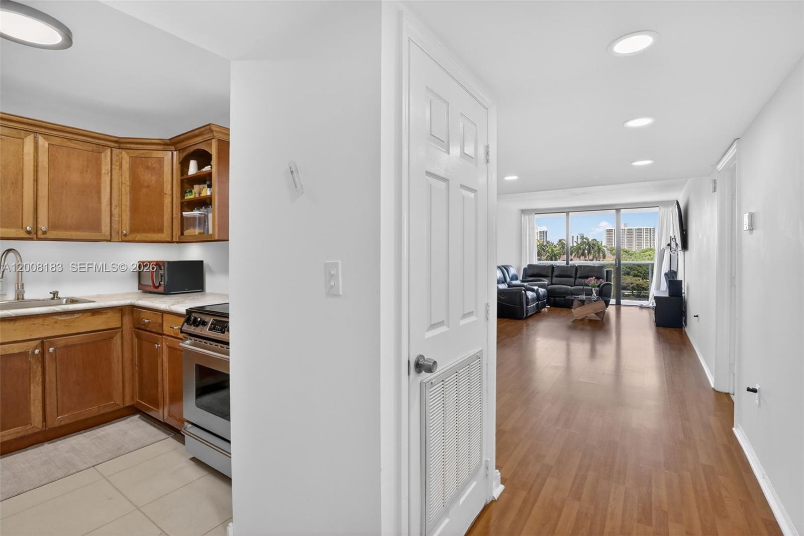 3675 N Country Club Dr # 410