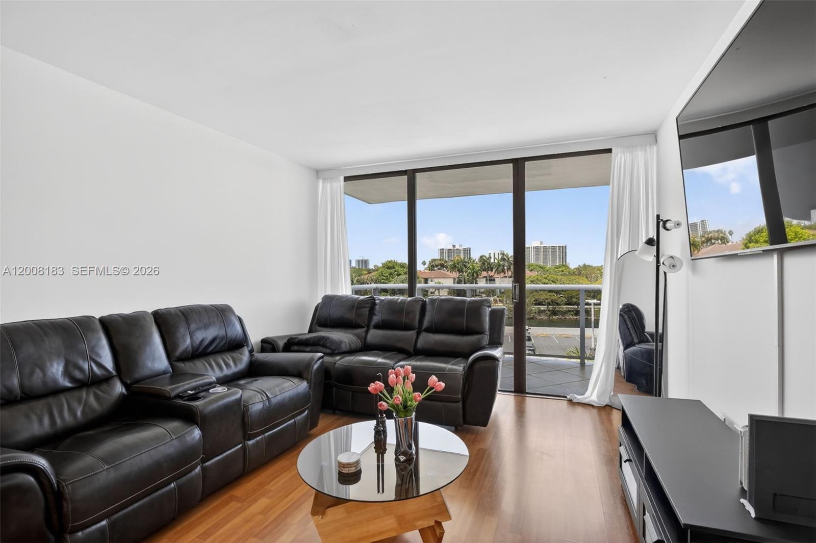 3675 N Country Club Dr # 410