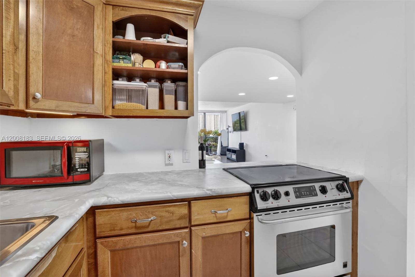 3675 N Country Club Dr # 410