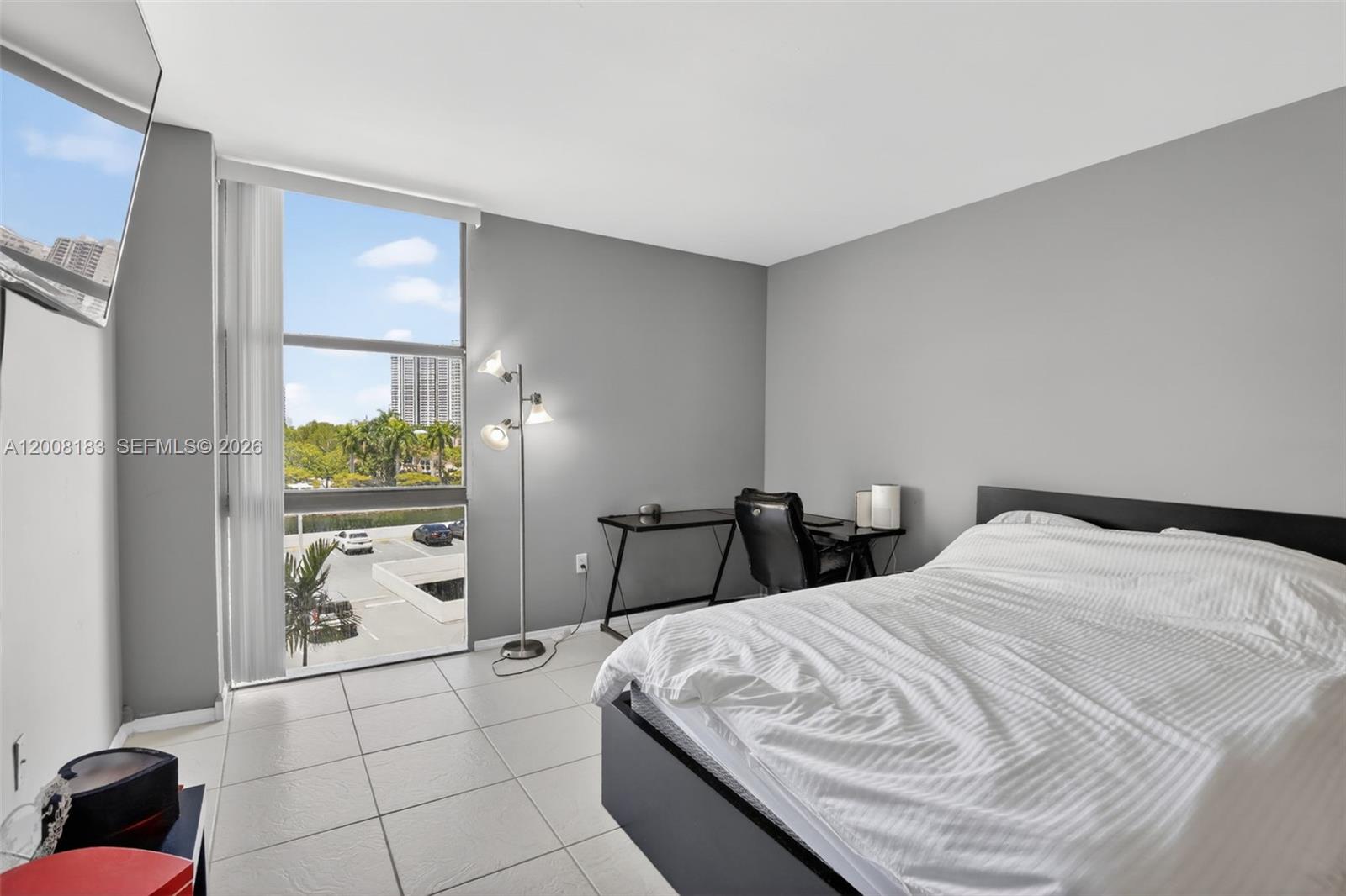 3675 N Country Club Dr # 410