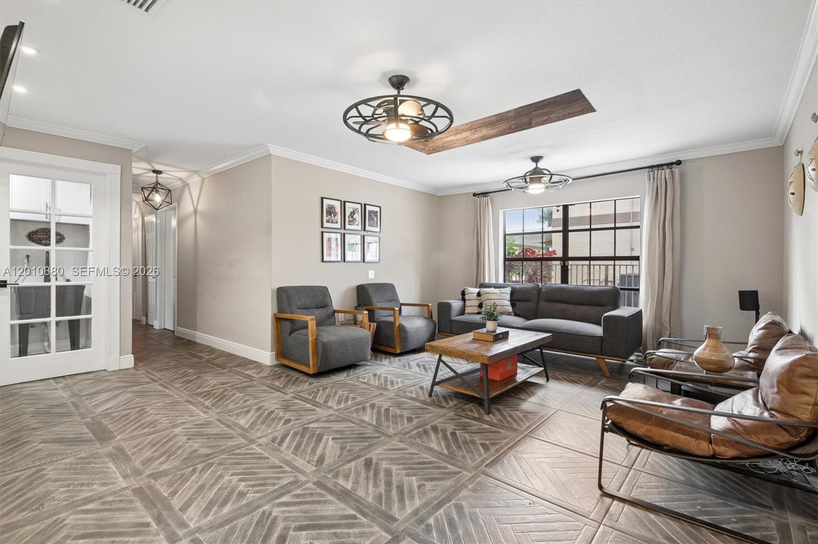 811 Amherst Ave