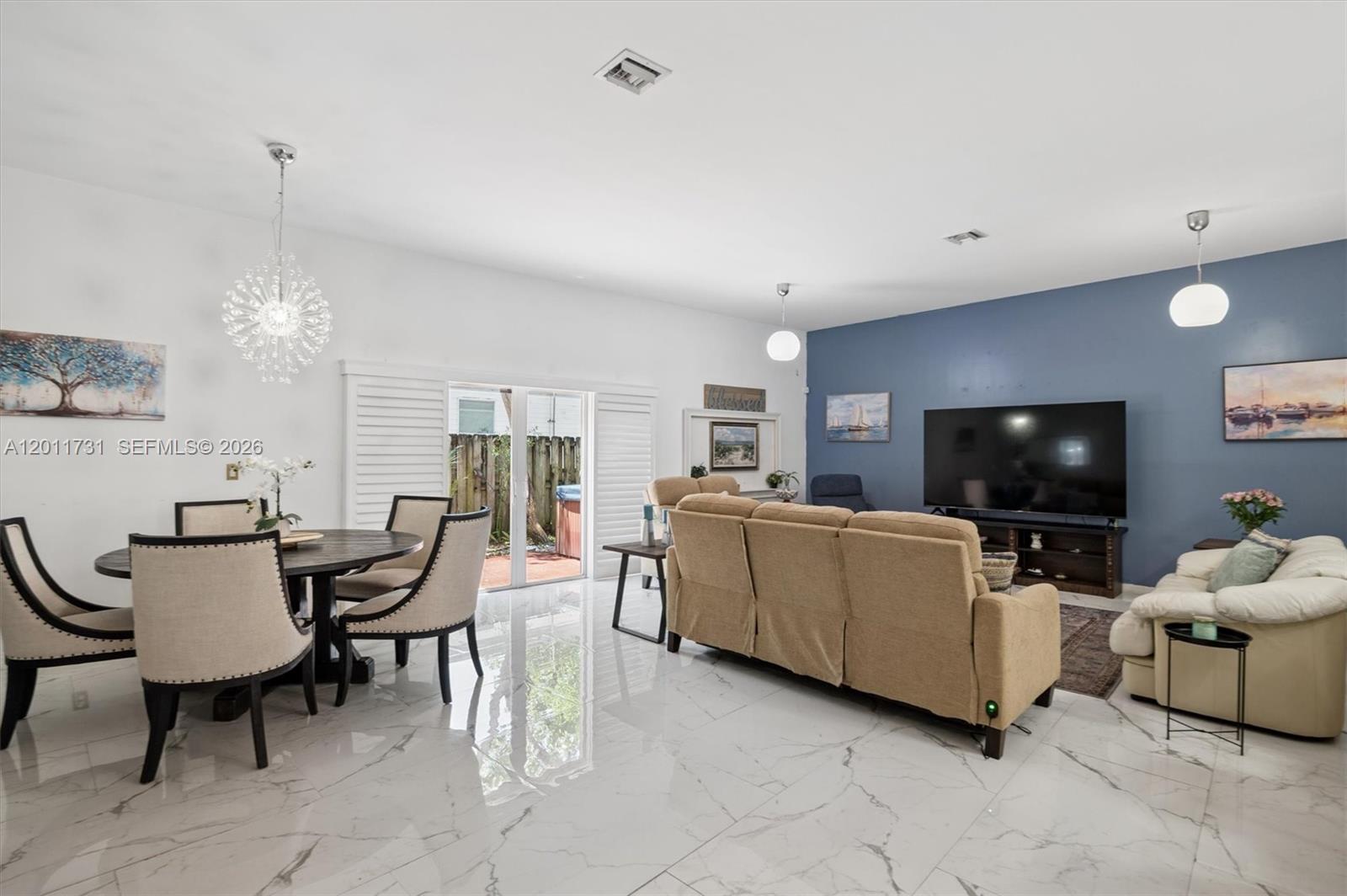 2949 SW 18th Ter