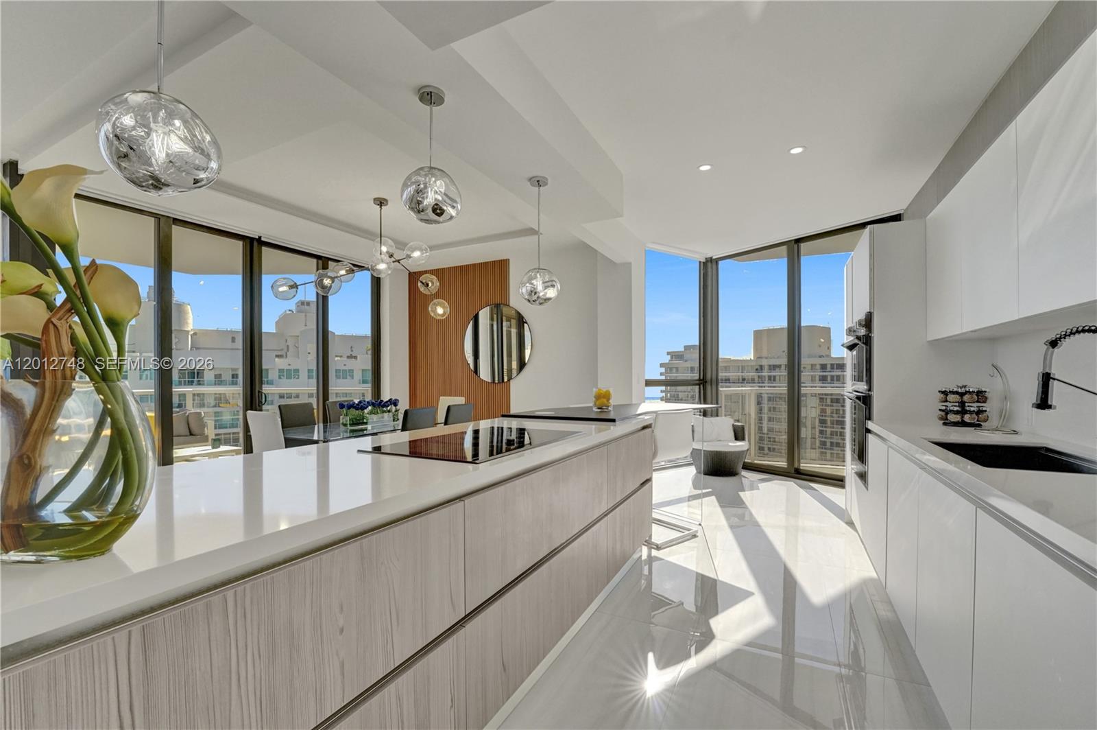 20281 E Country Club Dr Unit: PH14
