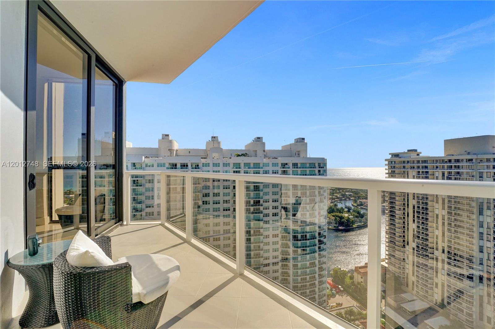 20281 E Country Club Dr Unit: PH14
