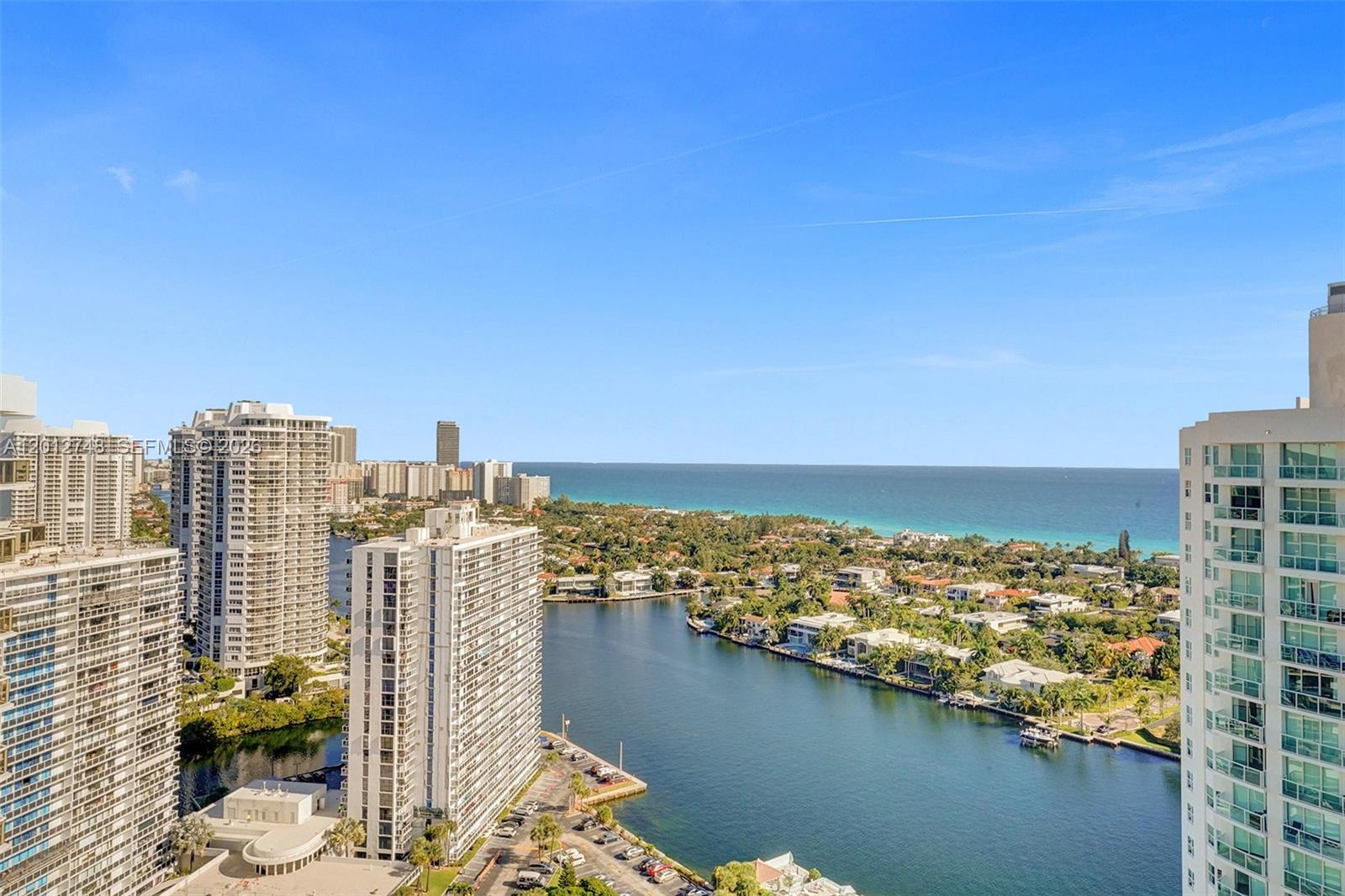 20281 E Country Club Dr Unit: PH14