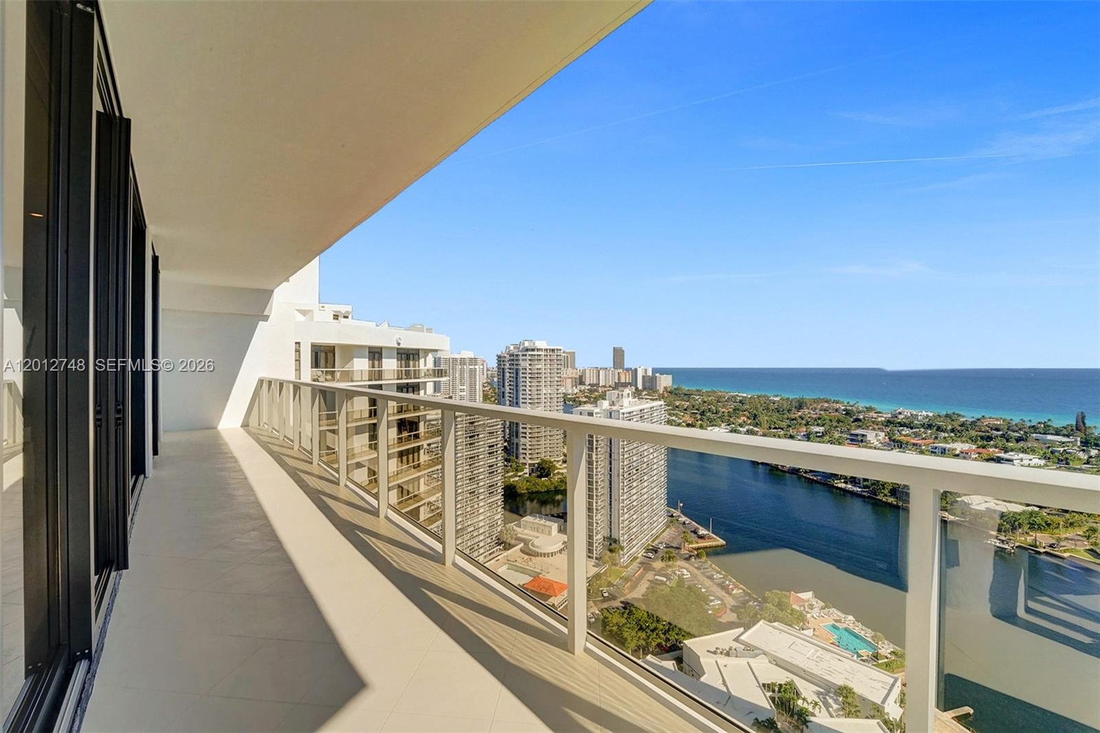20281 E Country Club Dr Unit: PH14