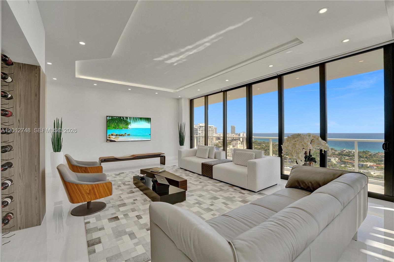 20281 E Country Club Dr Unit: PH14