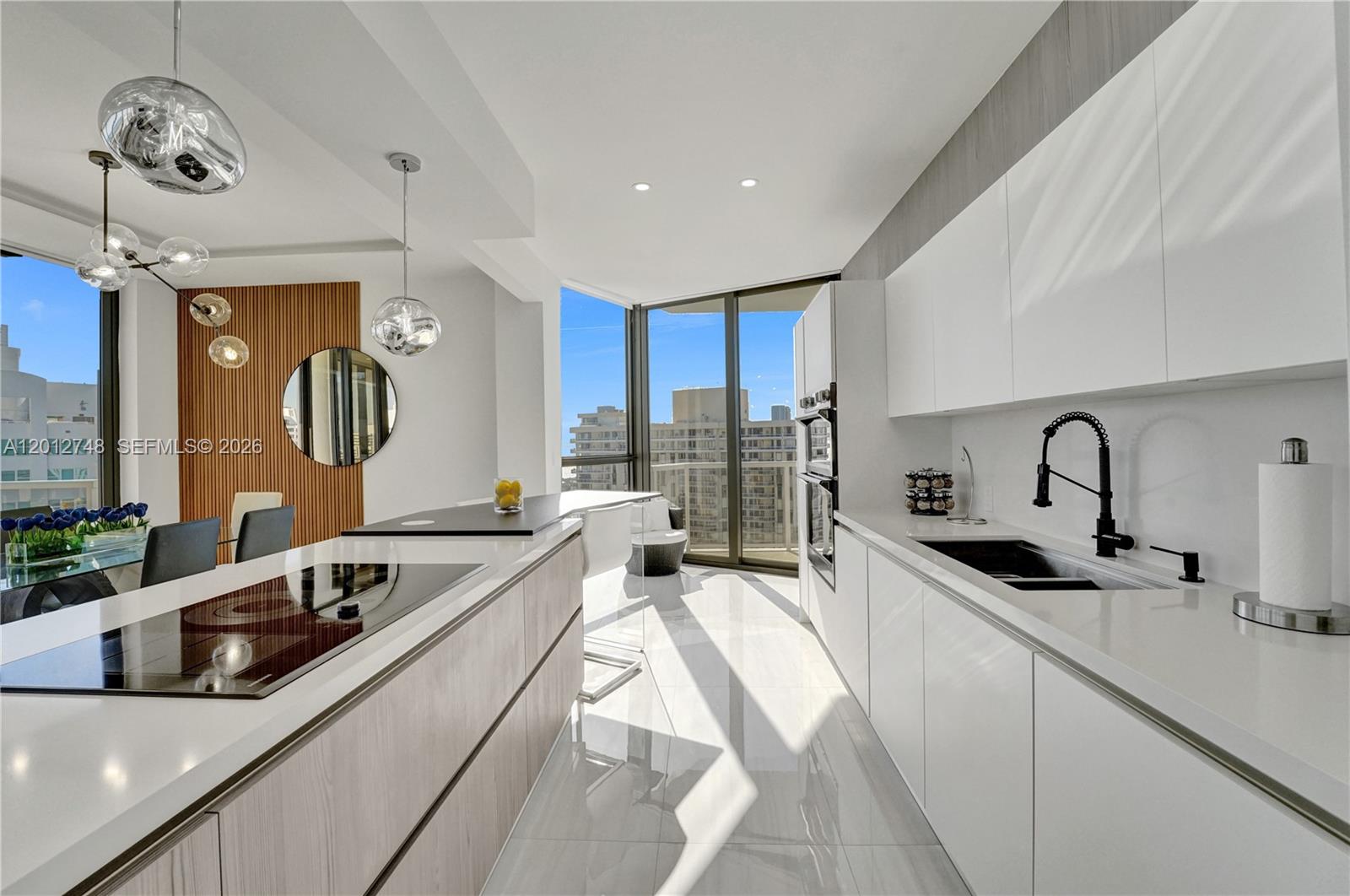 20281 E Country Club Dr Unit: PH14