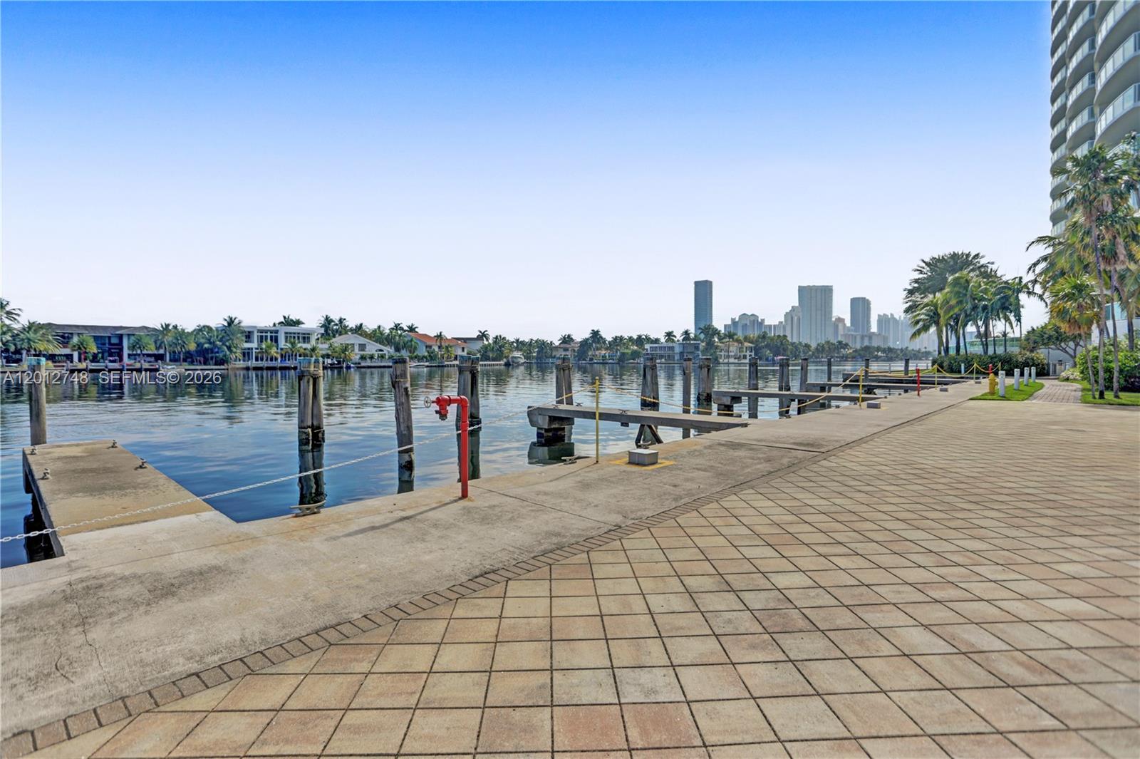 20281 E Country Club Dr Unit: PH14