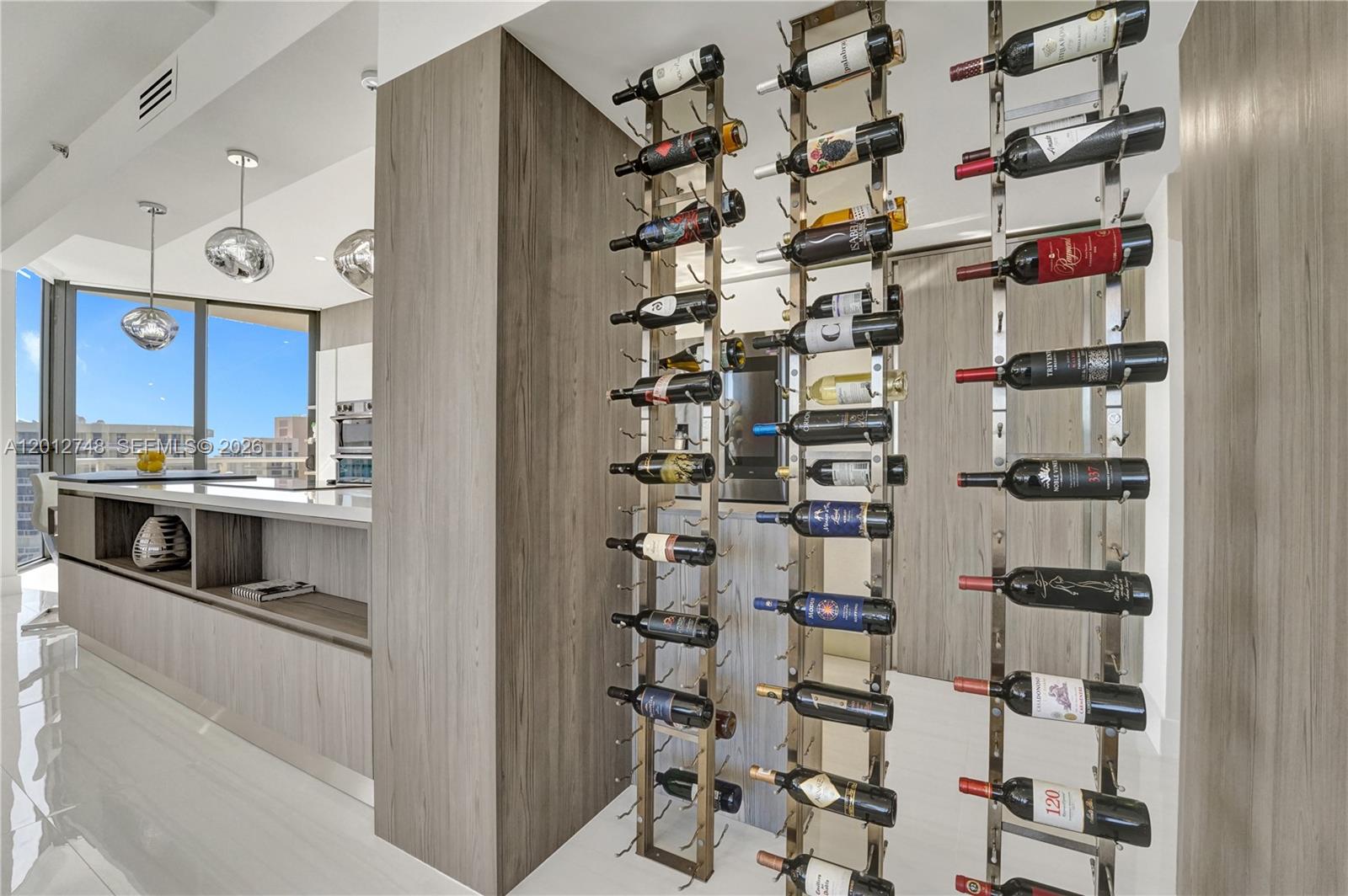 20281 E Country Club Dr Unit: PH14