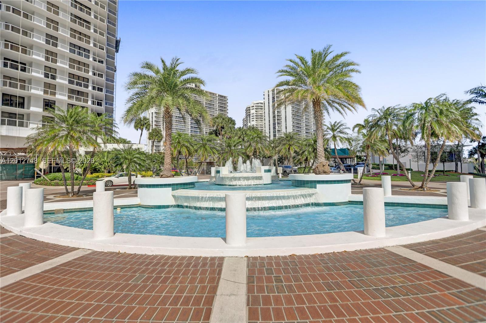 20281 E Country Club Dr Unit: PH14
