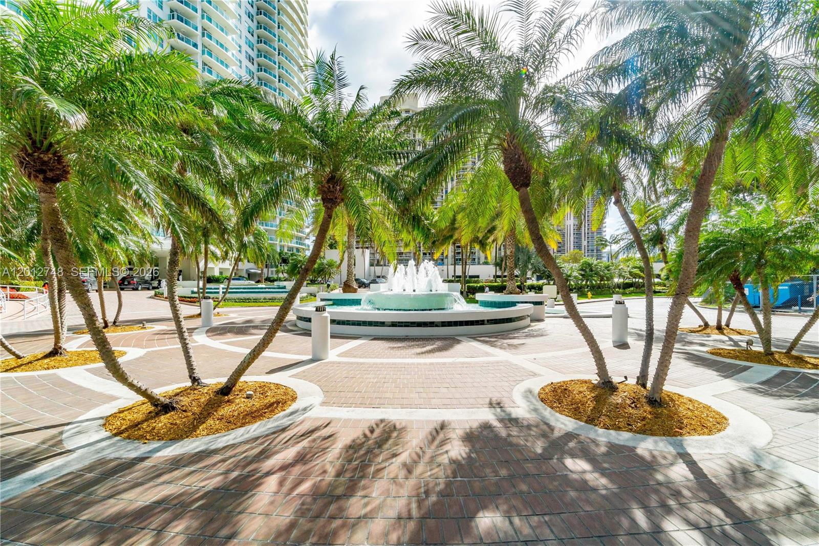 20281 E Country Club Dr Unit: PH14