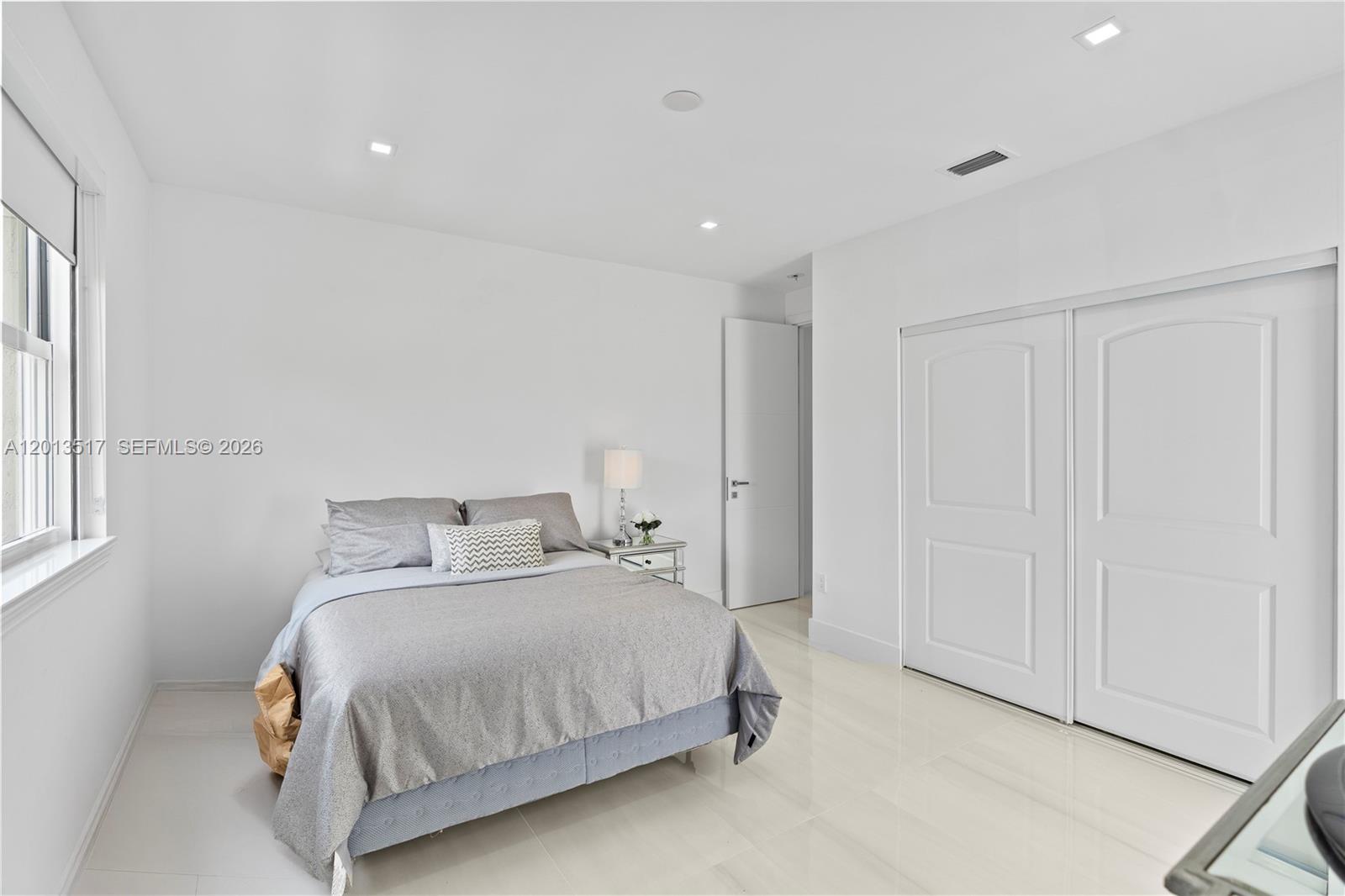 3188 NE 211th Ter
