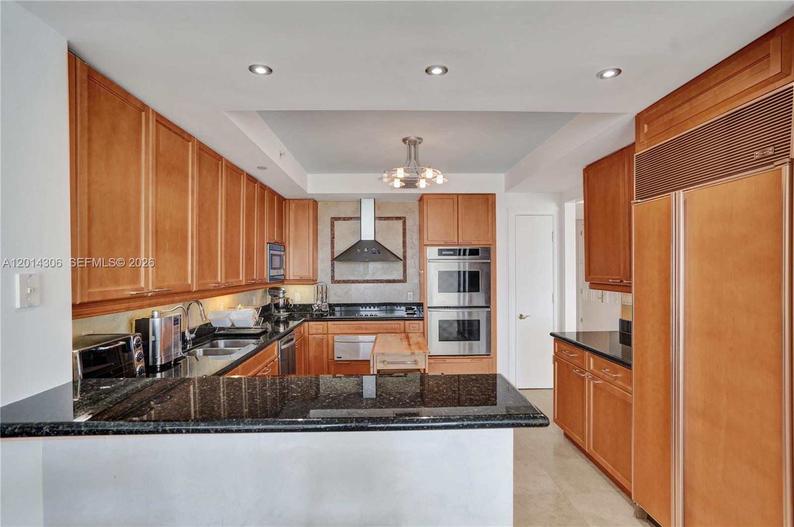 20201 E Country Club Dr # 1408