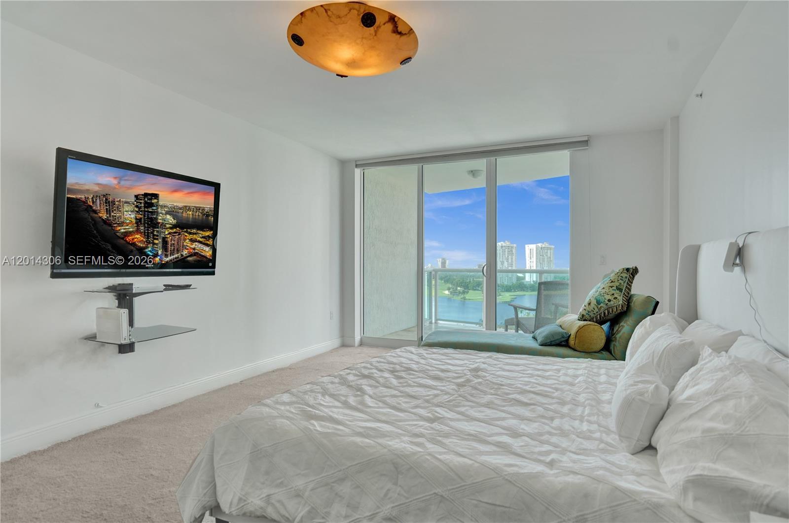 20201 E Country Club Dr # 1408