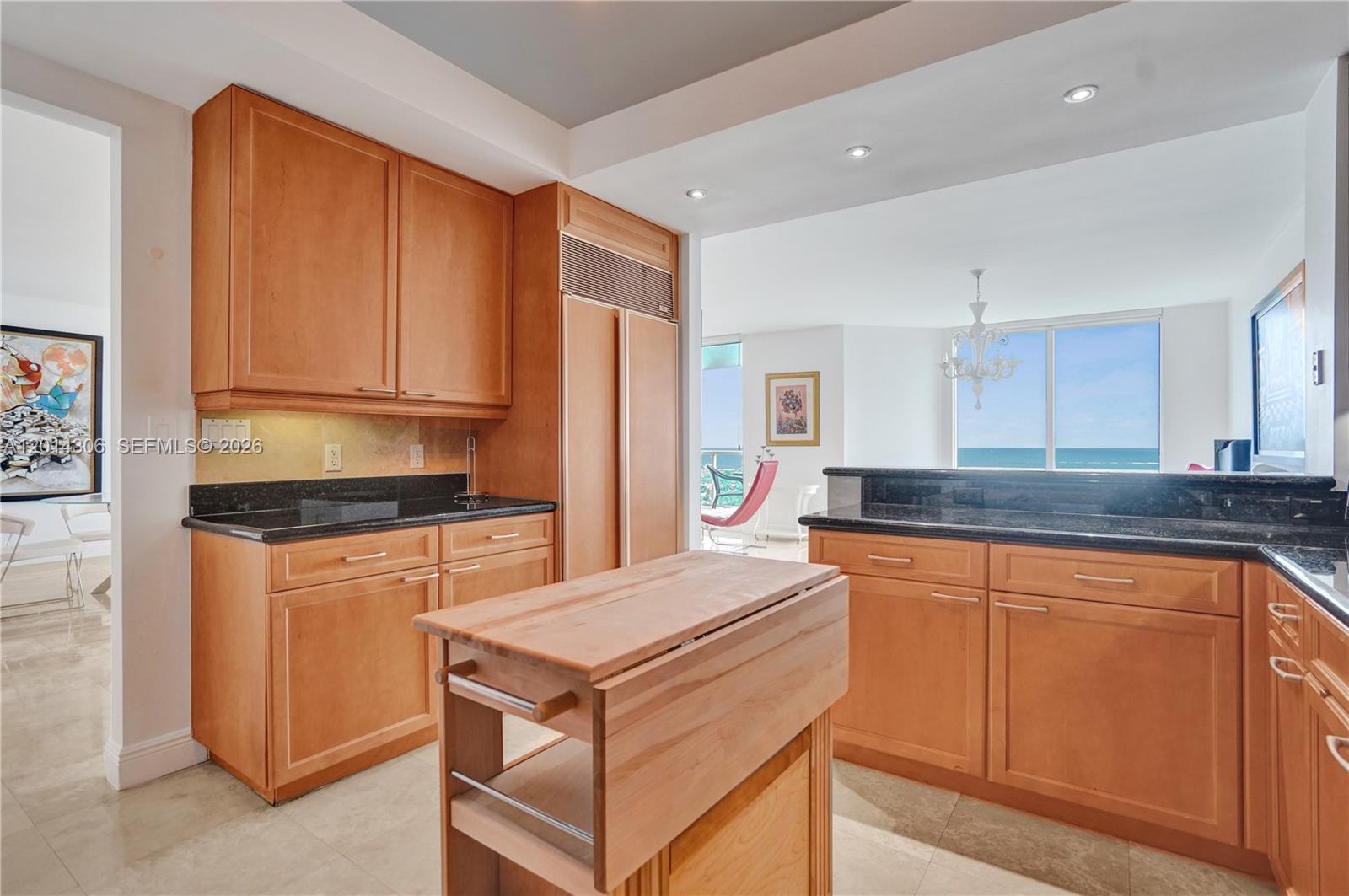 20201 E Country Club Dr # 1408
