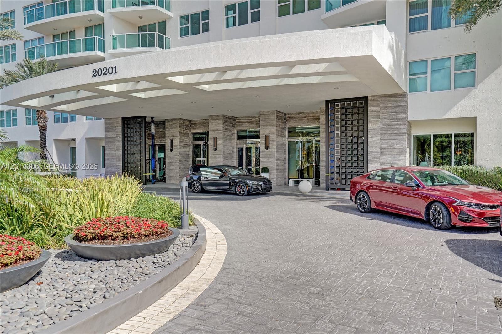 20201 E Country Club Dr # 1408