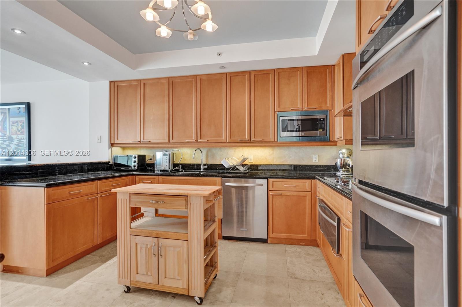 20201 E Country Club Dr # 1408
