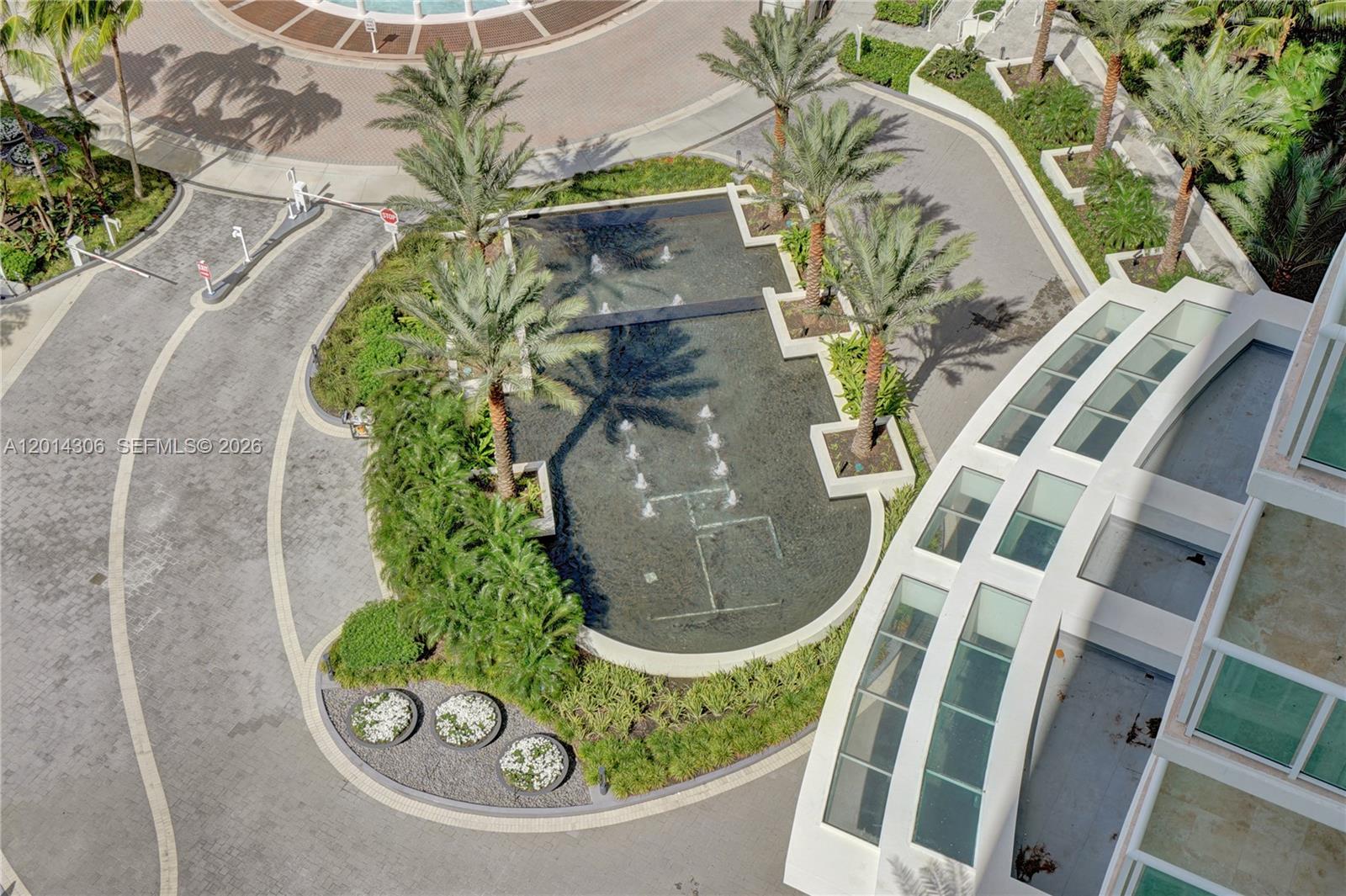 20201 E Country Club Dr # 1408