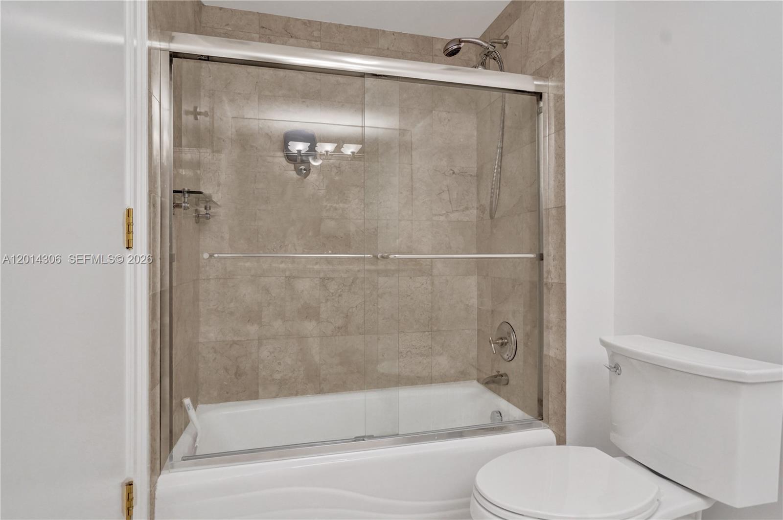 20201 E Country Club Dr # 1408