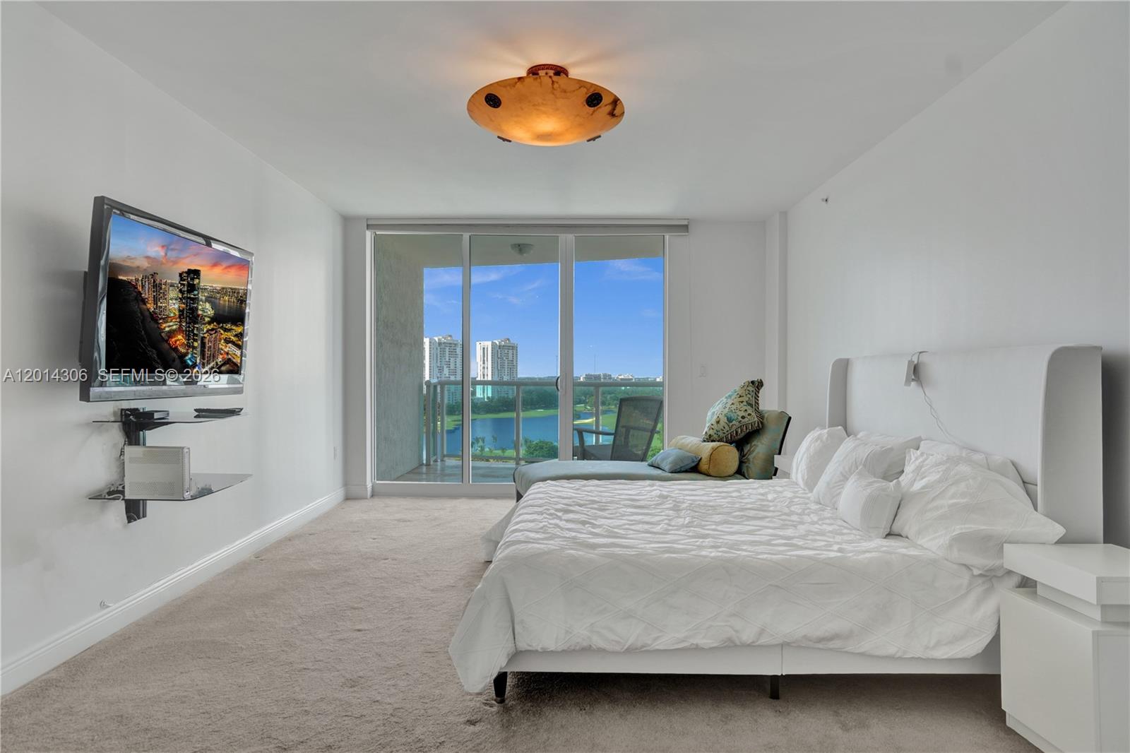 20201 E Country Club Dr # 1408