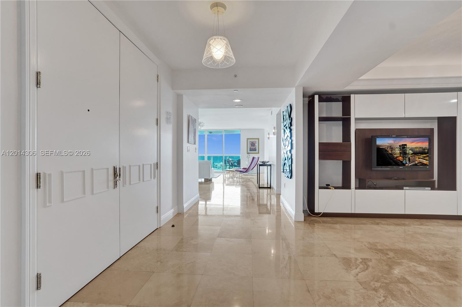 20201 E Country Club Dr # 1408