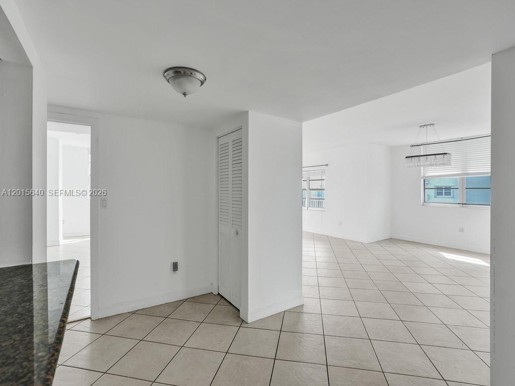300 Bayview Dr # 906
