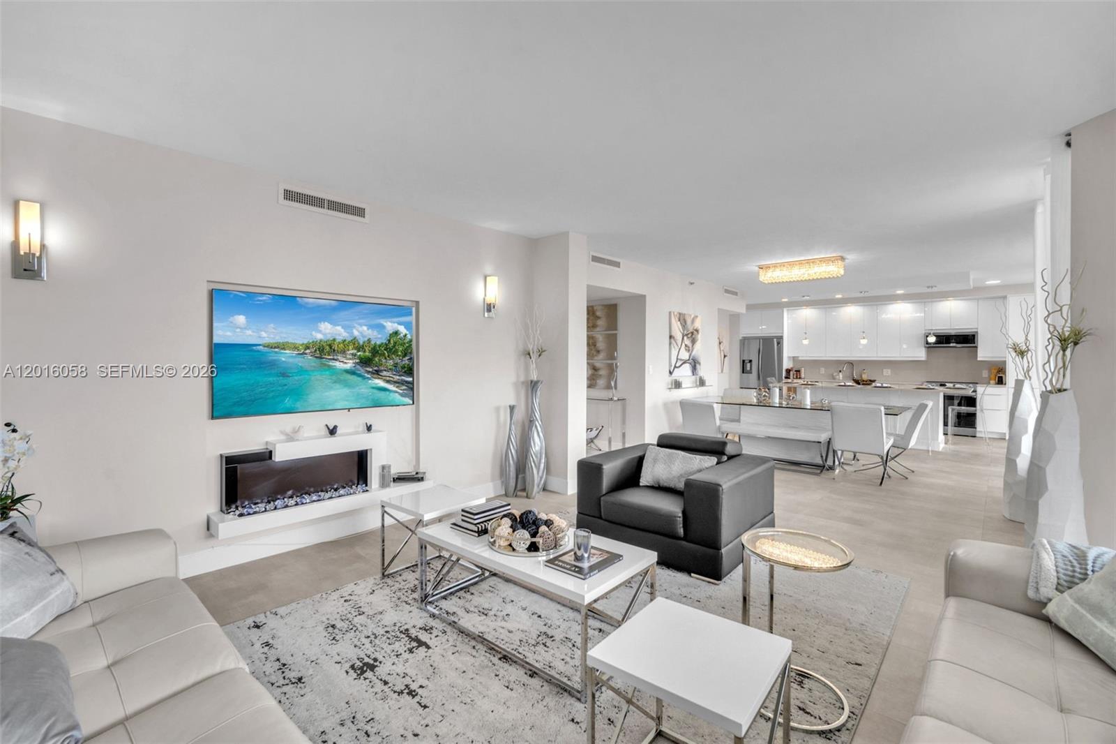20191 E Country Club Dr # 601