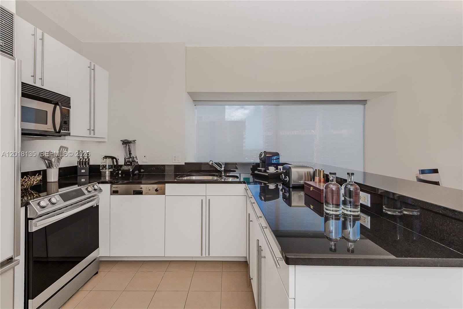 1435 Brickell Ave # 3012