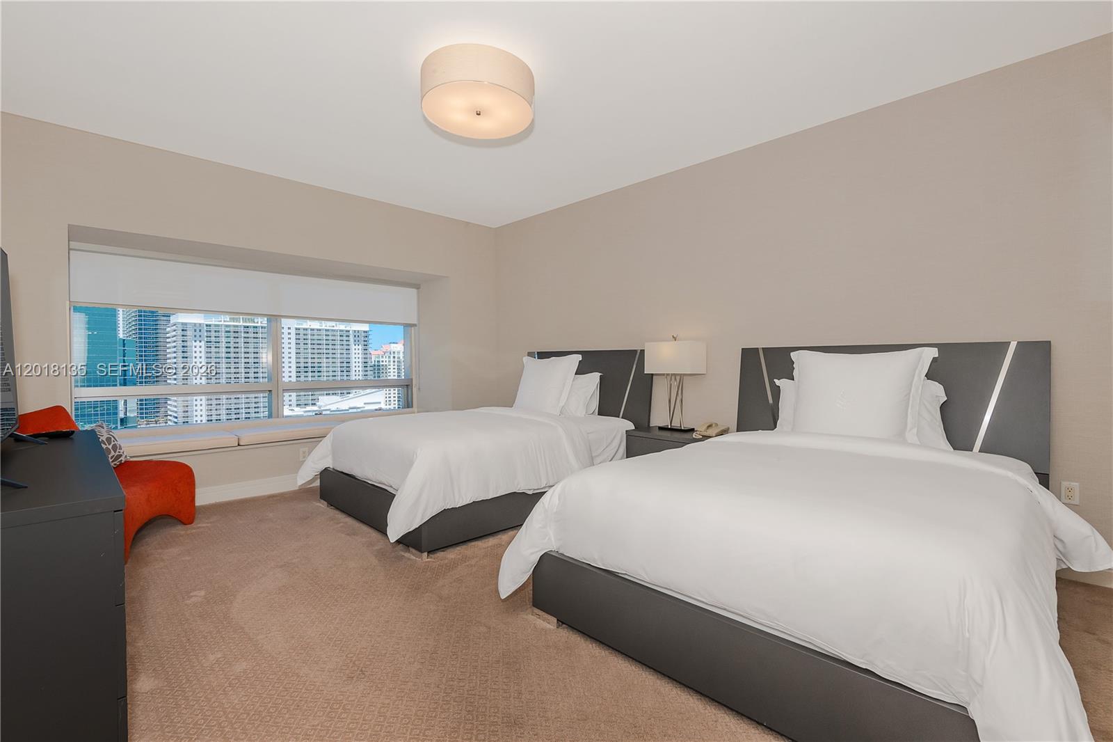 1435 Brickell Ave # 3012