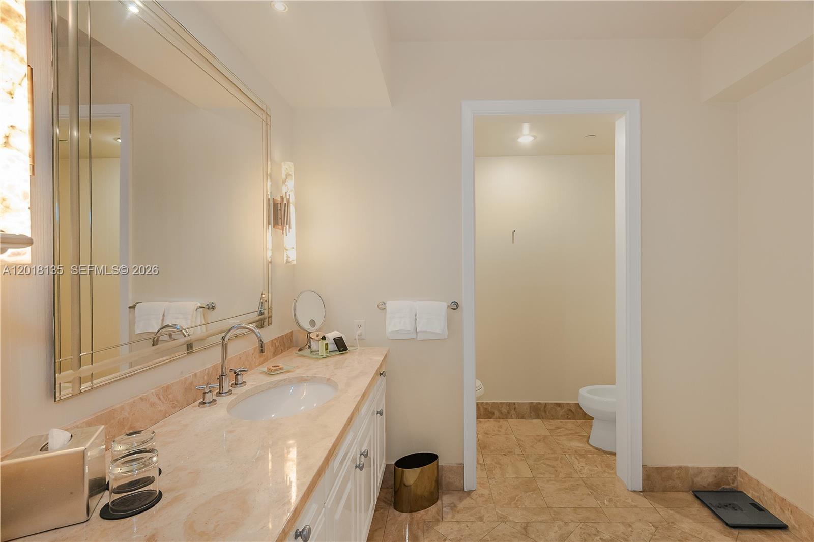 1435 Brickell Ave # 3012