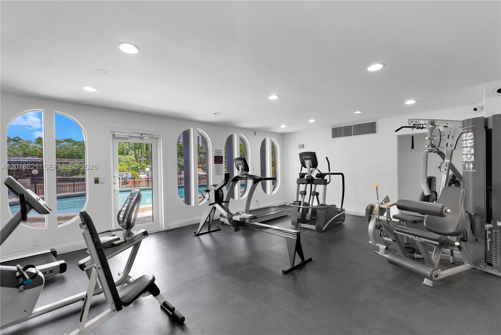 200 Diplomat Pkwy # 336