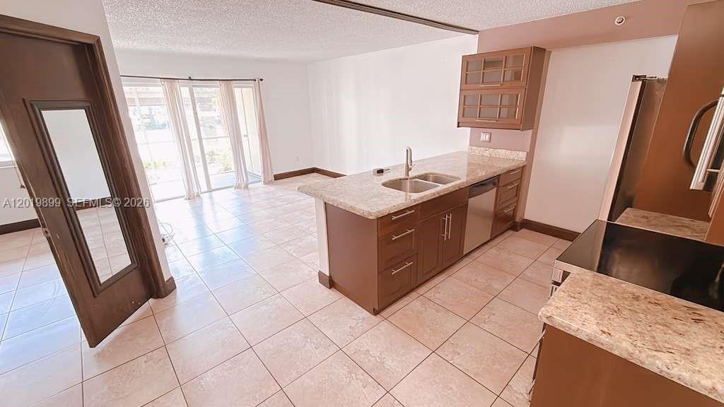 470 S Park Rd # 104 Unit: 7-104