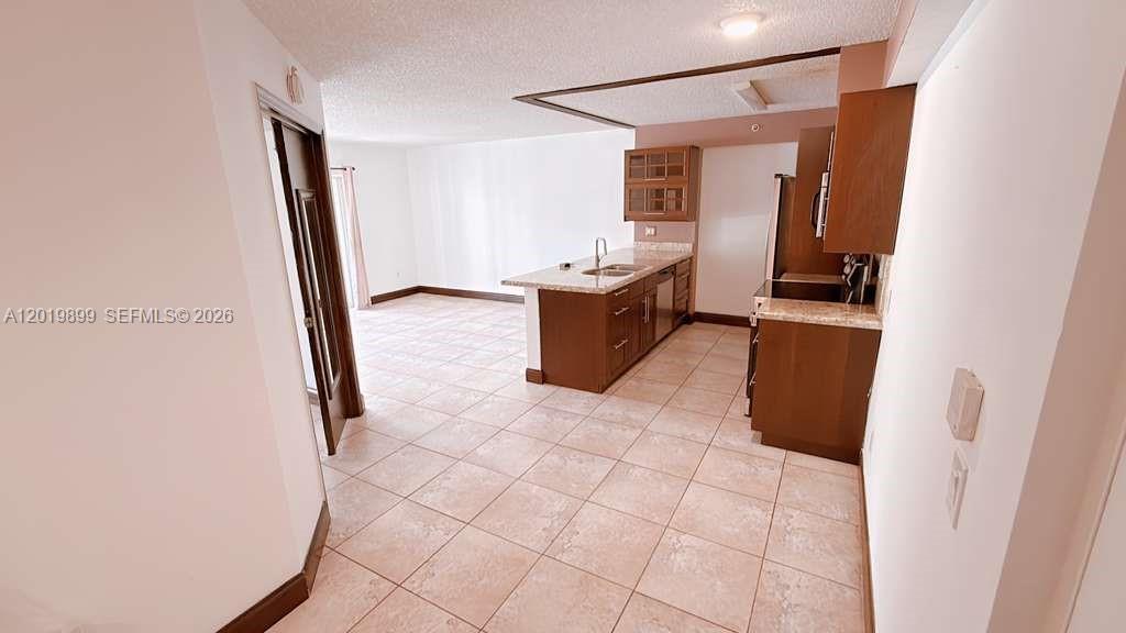 470 S Park Rd # 104 Unit: 7-104